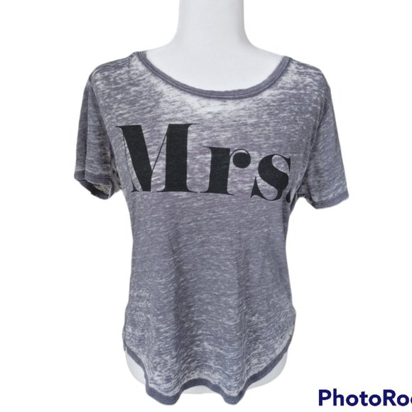 Stranded Tops - Mrs T-Shirt - Size Medium